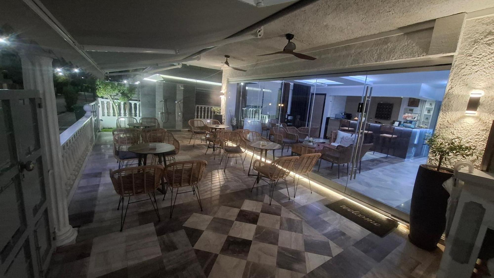 Hotel Kostas Olympiaki Akti Bagian luar foto
