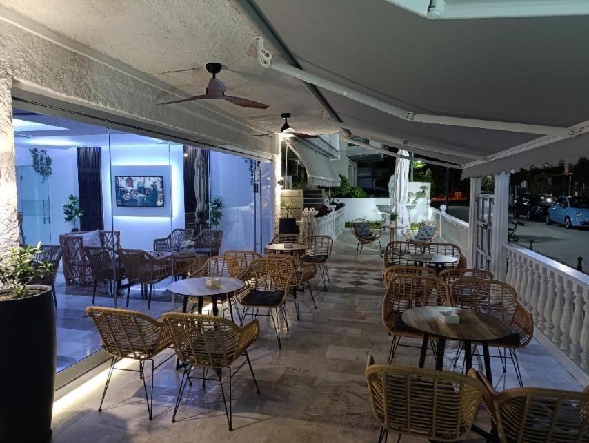 Hotel Kostas Olympiaki Akti Bagian luar foto