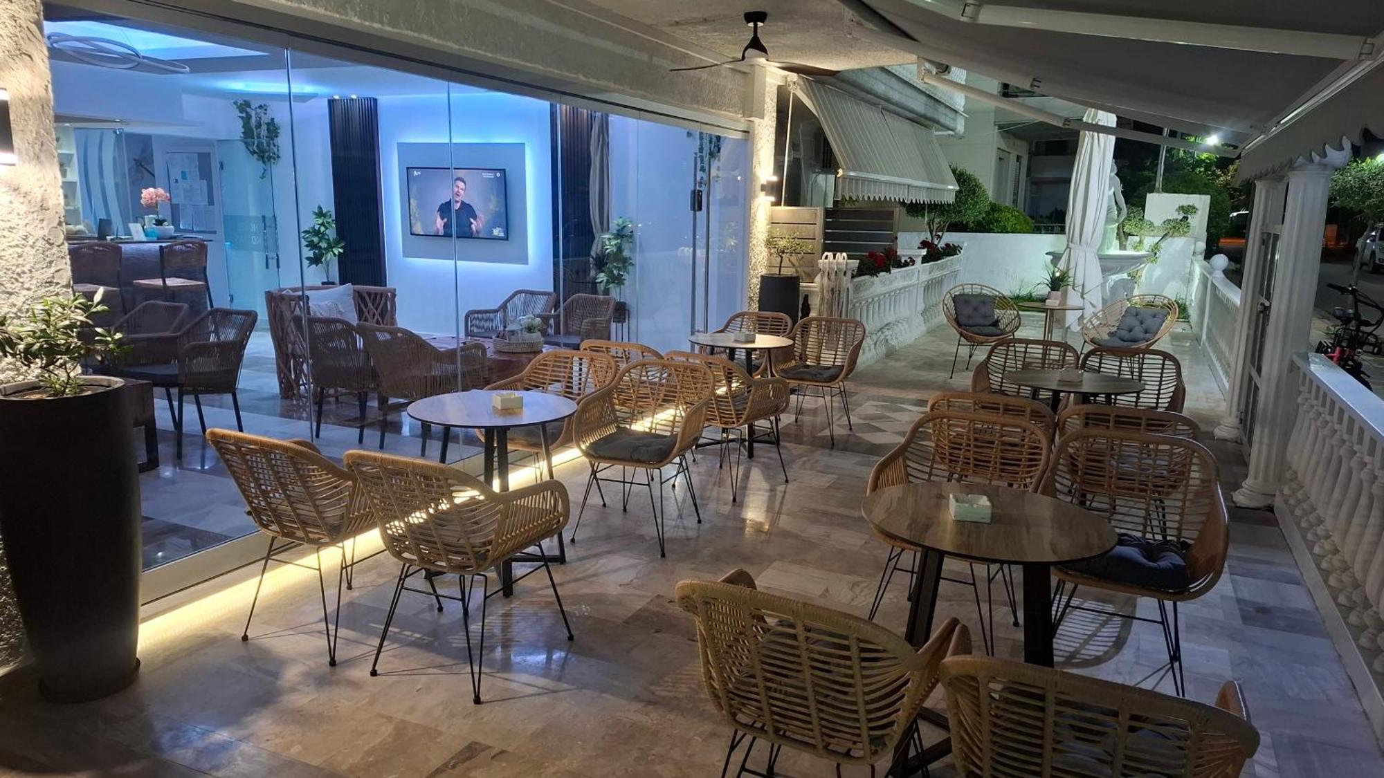 Hotel Kostas Olympiaki Akti Bagian luar foto