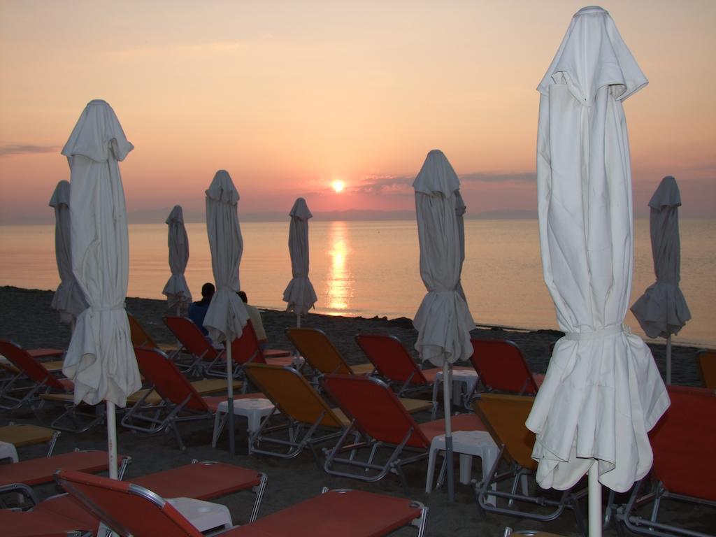 Hotel Kostas Olympiaki Akti Bagian luar foto