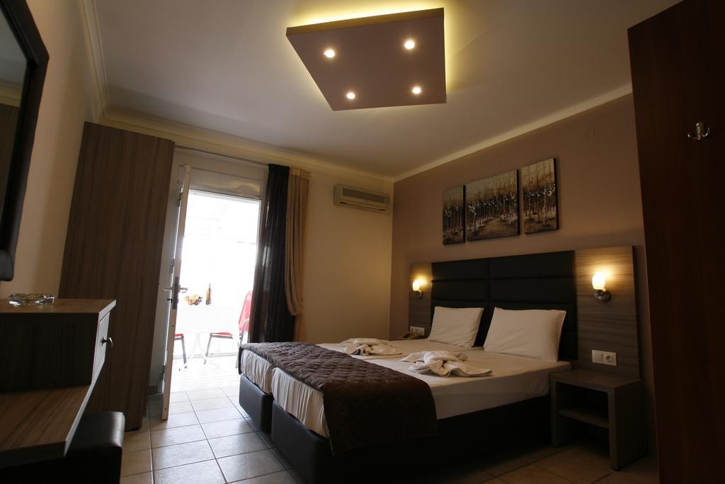 Hotel Kostas Olympiaki Akti Bagian luar foto